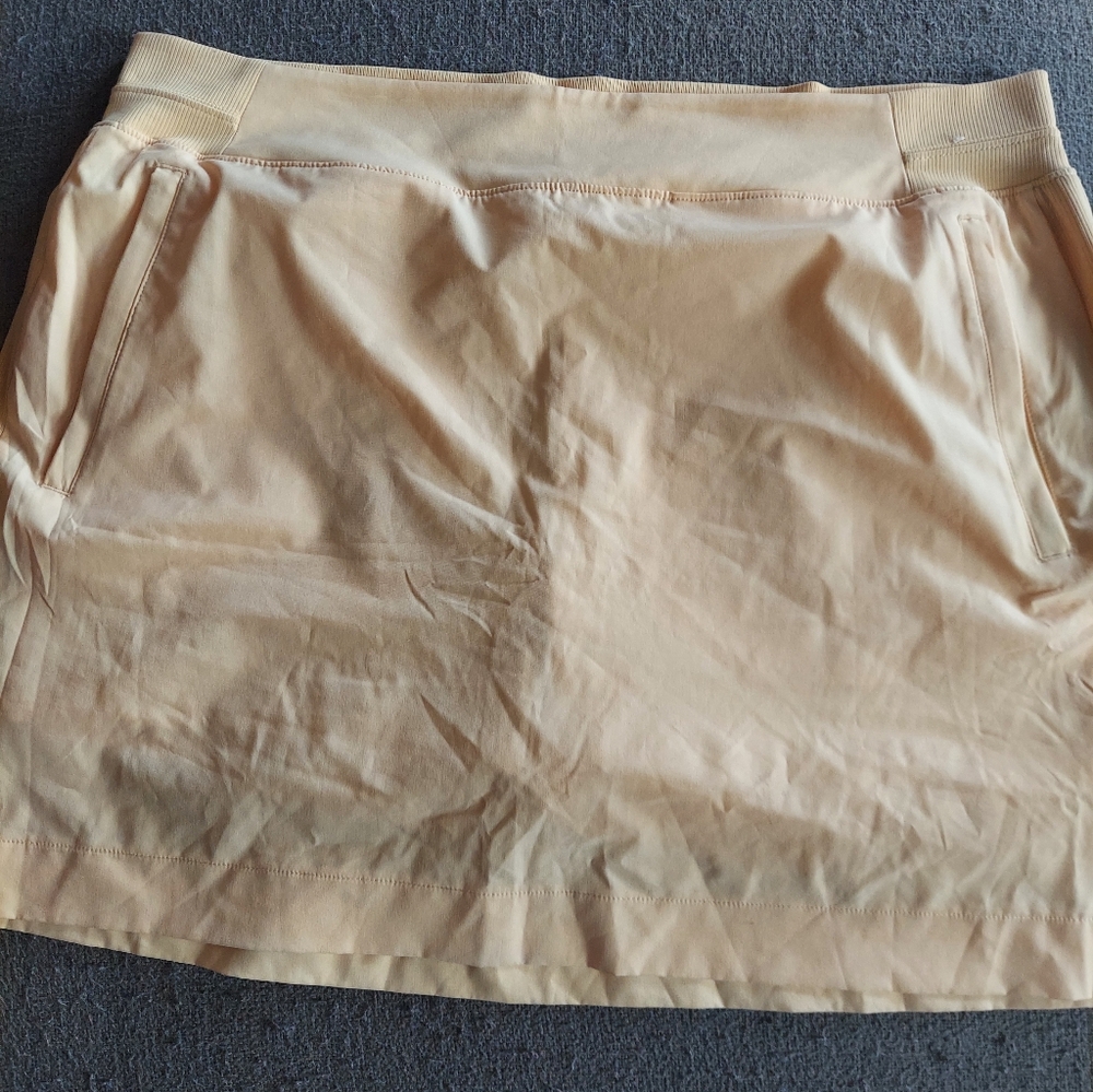 Womems Active Skort